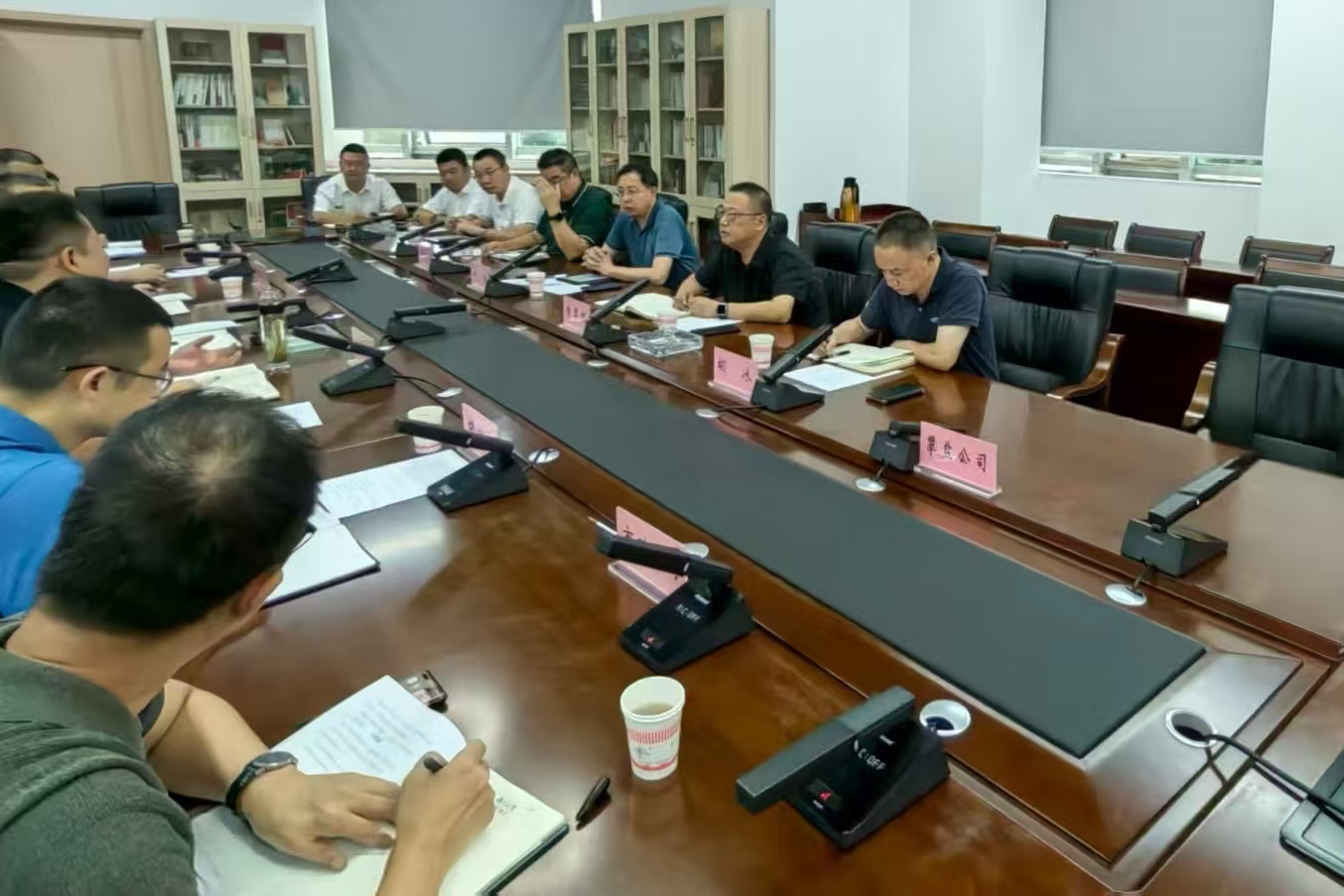 攀盐公司与攀枝花市交通运输局举行座谈